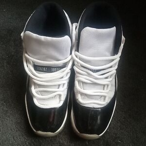 Jordan 11's Nike Retro Concord Black and White Sneakers